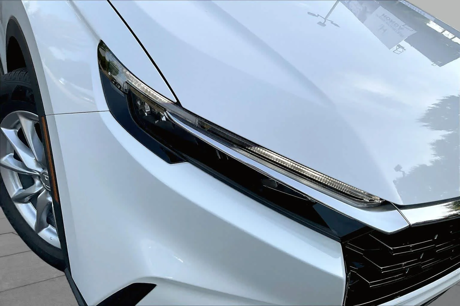 New 2026 Platinum White Pearl Honda EX image 13