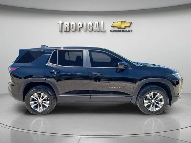 New 2027 Mosaic Black Metallic Chevrolet LT image 6