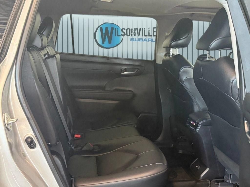 Used 2023 Silver Toyota XLE image 7