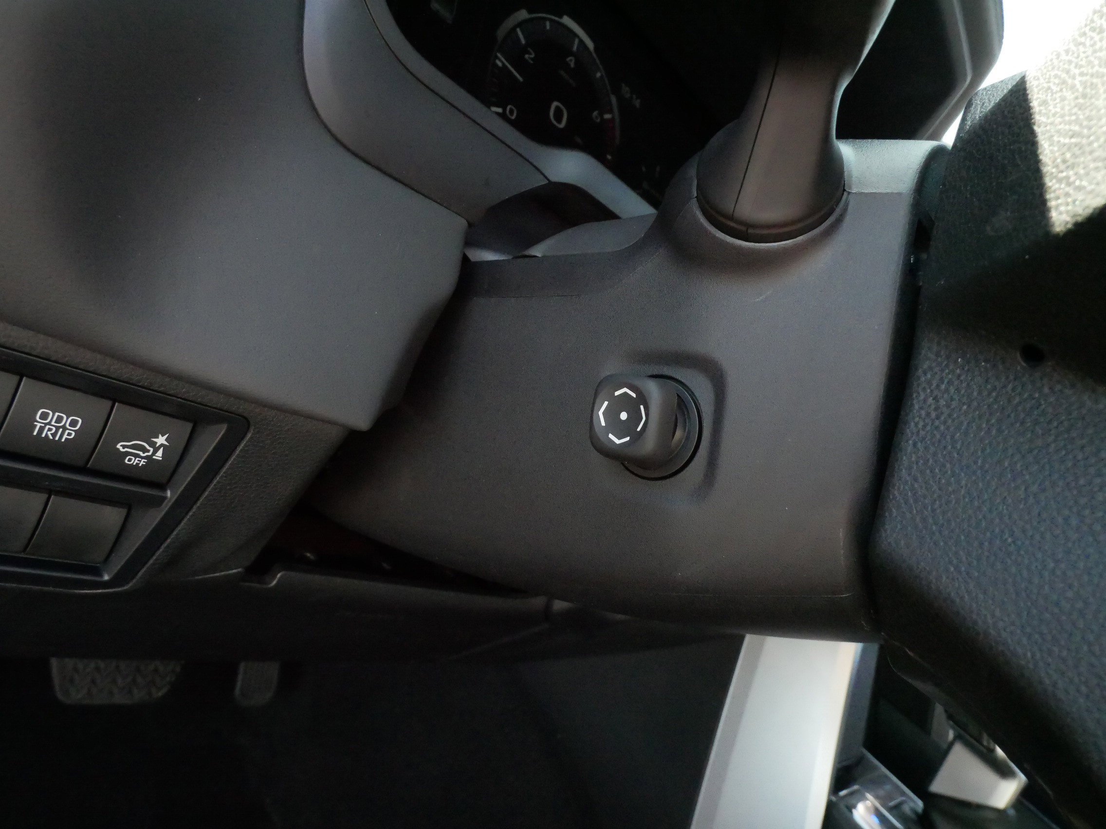 Used 2023 MAGNETIC GRAY MET Toyota Platinum image 34