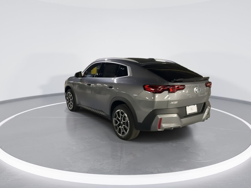 Used 2026 Gray BMW xDrive28i image 6