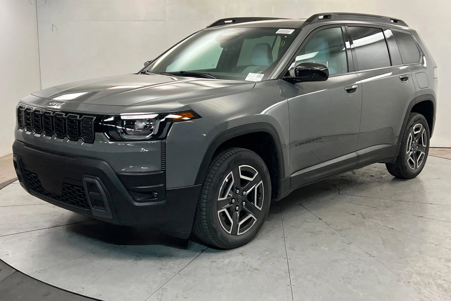 2026 Jeep Cherokee Laredo HEV 4X4's photo