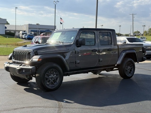 2025 Jeep Gladiator Sport S photo 3