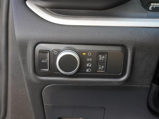 Used 2021 White Ford XLT image 22