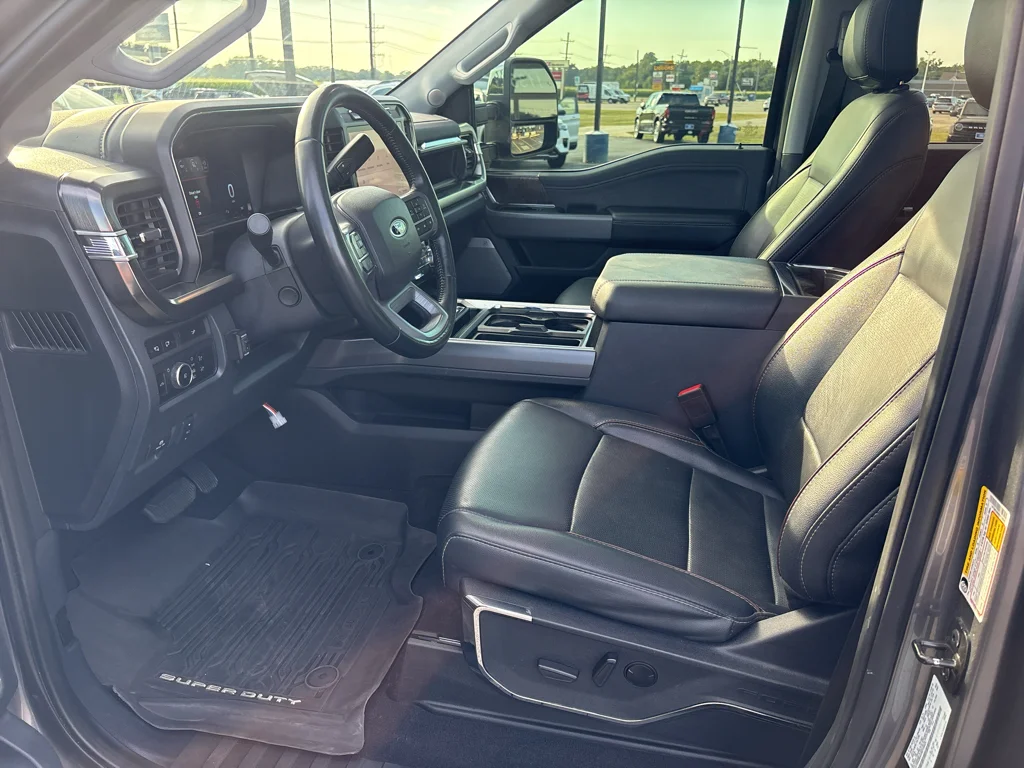 Used 2024 Gray Ford LARIAT image 9