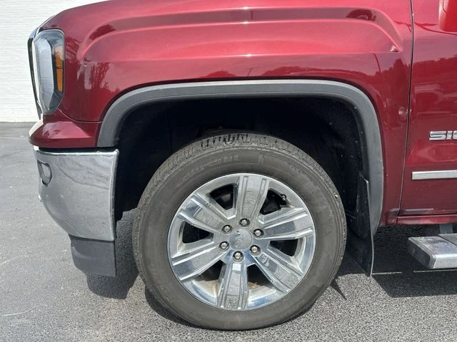 Used 2017 Red GMC SLT image 22