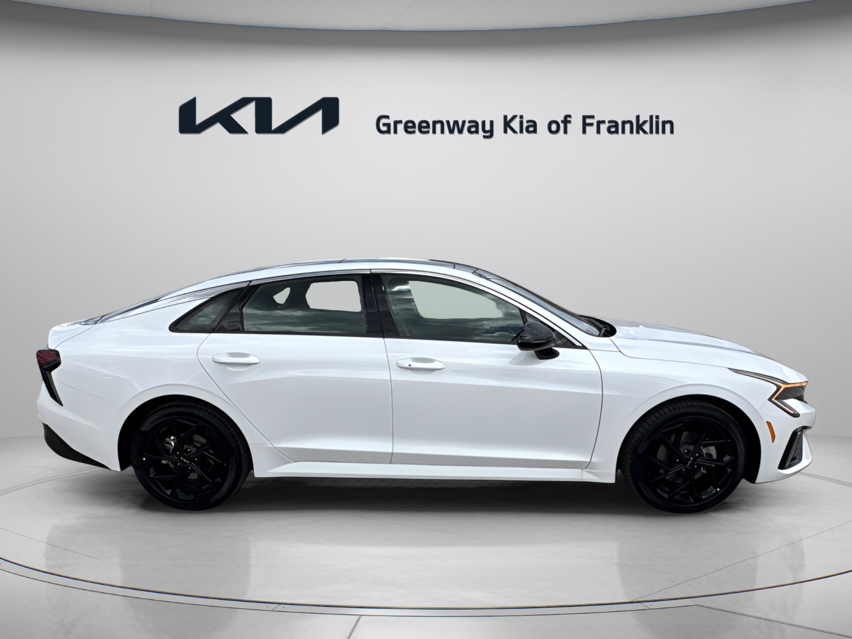 New 2027 Snow White Pearl Kia GT-Line image 8