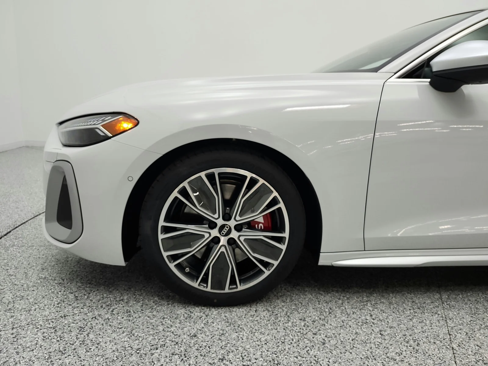 New 2026 Glacier White Metallic Audi Premium Plus 3.0 TFSI quattro image 15