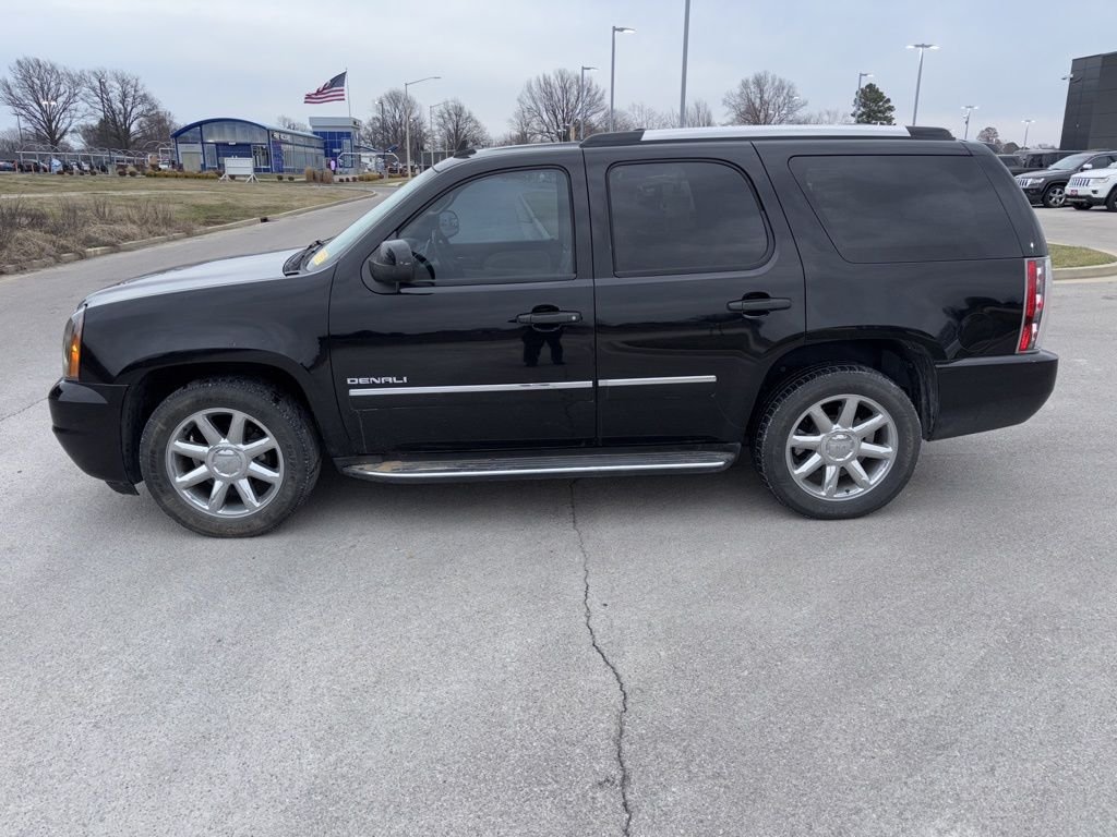 Used 2012 GMC Yukon Denali with VIN 1GKS1EEFXCR302061 for sale in Owensboro, KY