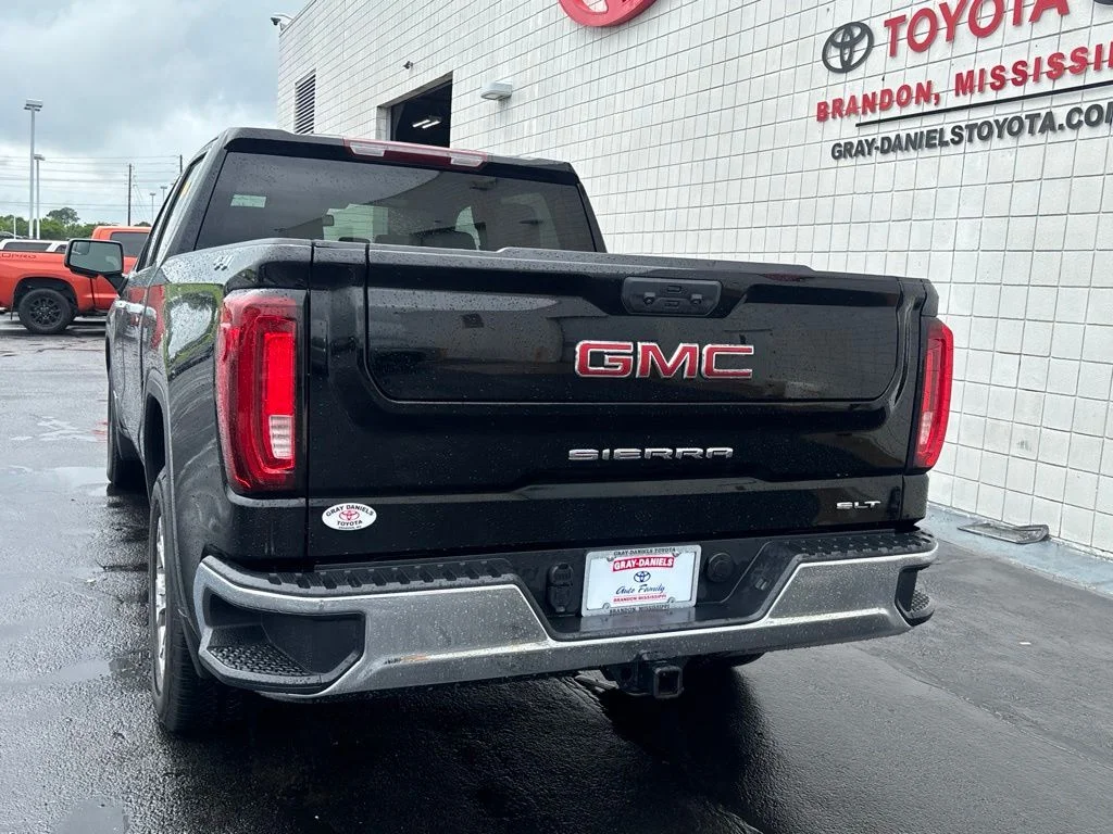 Used 2025 Black GMC SLT image 34