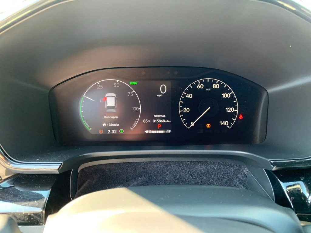 Used 2025 White Honda Sport Touring image 29