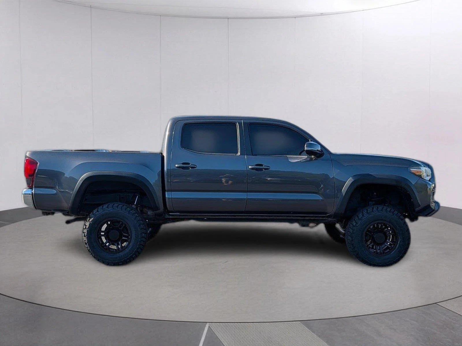 Used 2018 Magnetic Gray Metallic Toyota TRD Off-Road image 7
