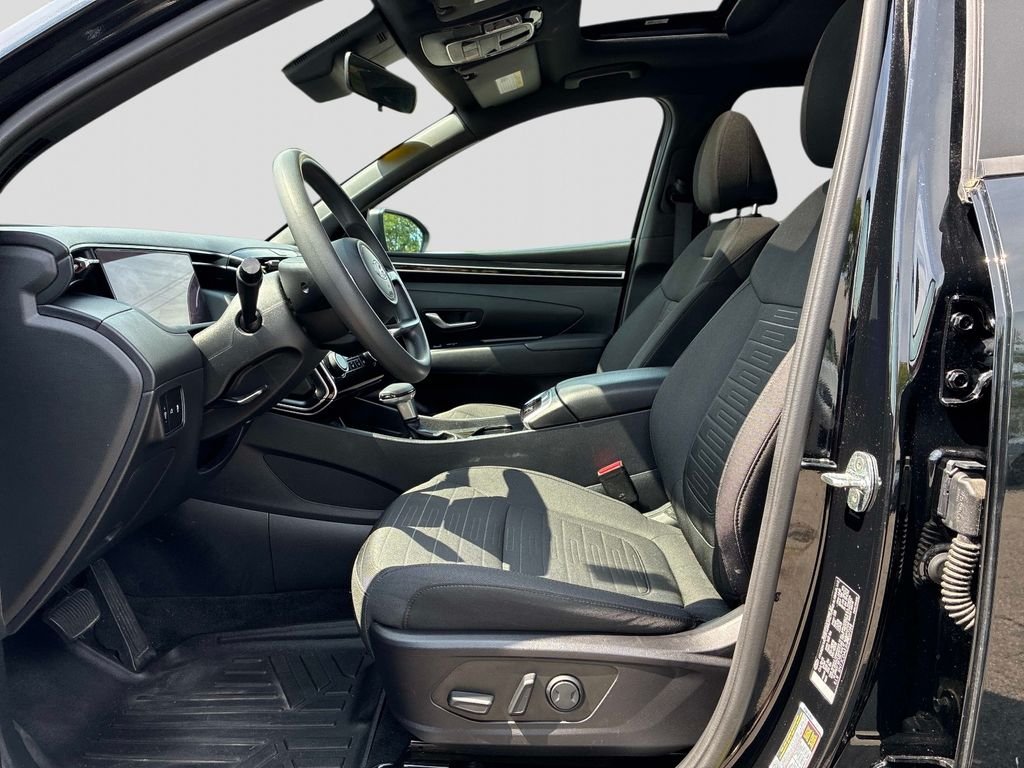 Used 2022 Black Hyundai SEL image 19