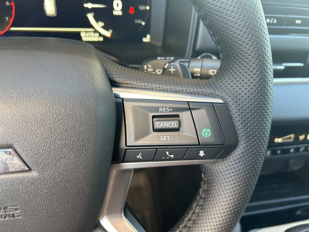 New 2026 Black Mitsubishi SE image 46
