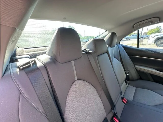 Used 2022 Silver Toyota LE image 9