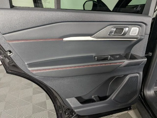 New 2026 Agate Black Metallic Ford ST image 15