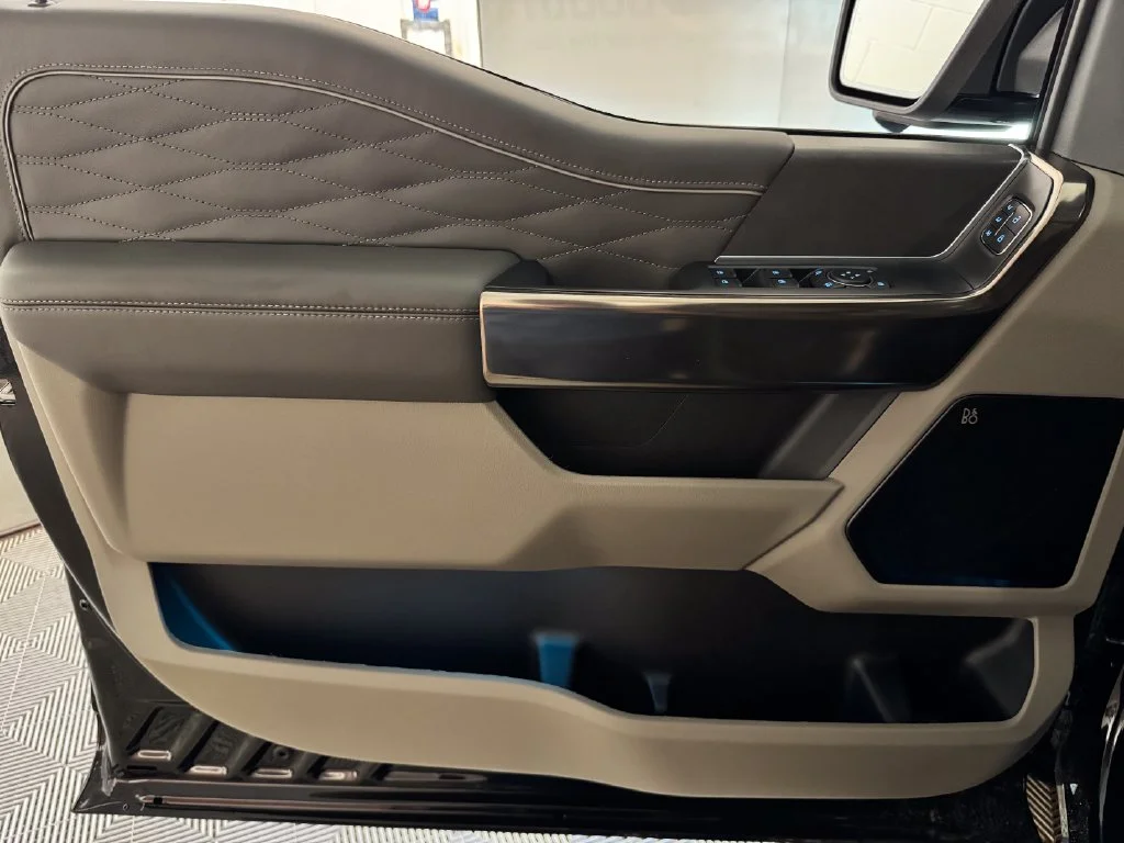 New 2026 Black Ford Platinum image 19