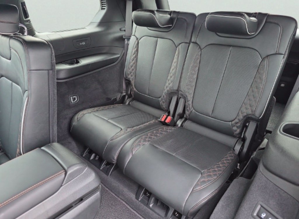 Used 2025 Red Jeep Summit image 15