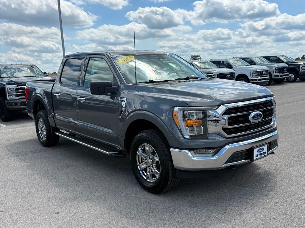 Certified Used 2023 Gray Ford XLT image 2