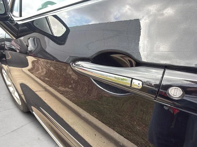 Used 2020 Black Chrysler Limited image 28
