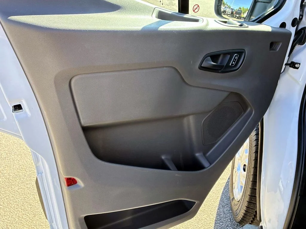 Used 2025 White Ford  image 18