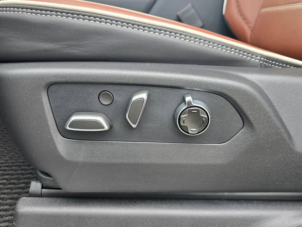 2026 GMC Sierra 2500HD Denali Ultimate - Photo 16