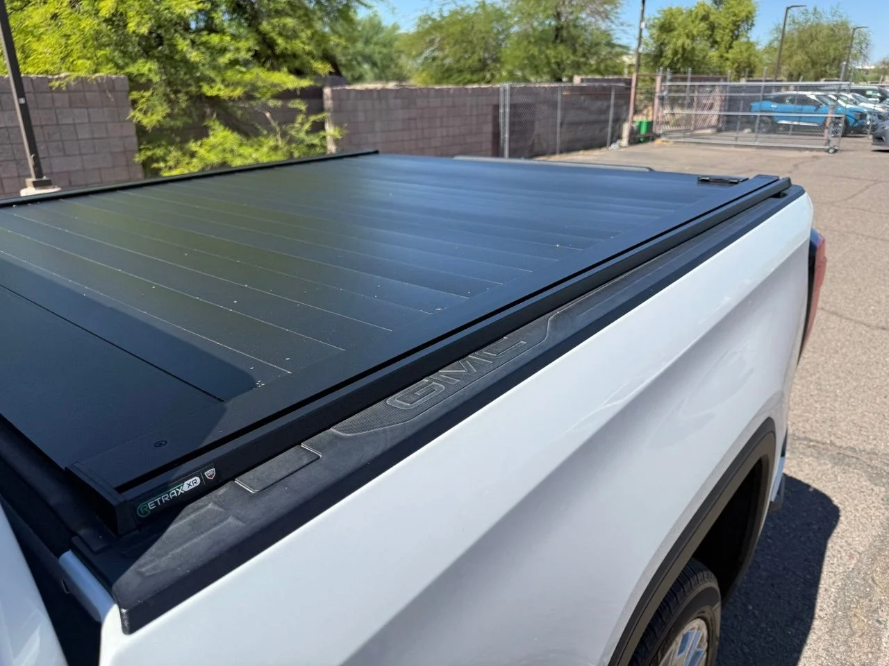 Used 2019 White Frost Tricoat GMC Denali image 9