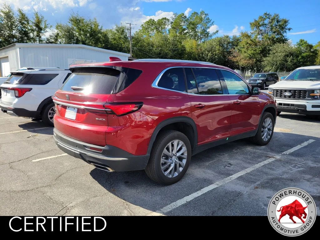 Used 2025 Red Buick Preferred image 5