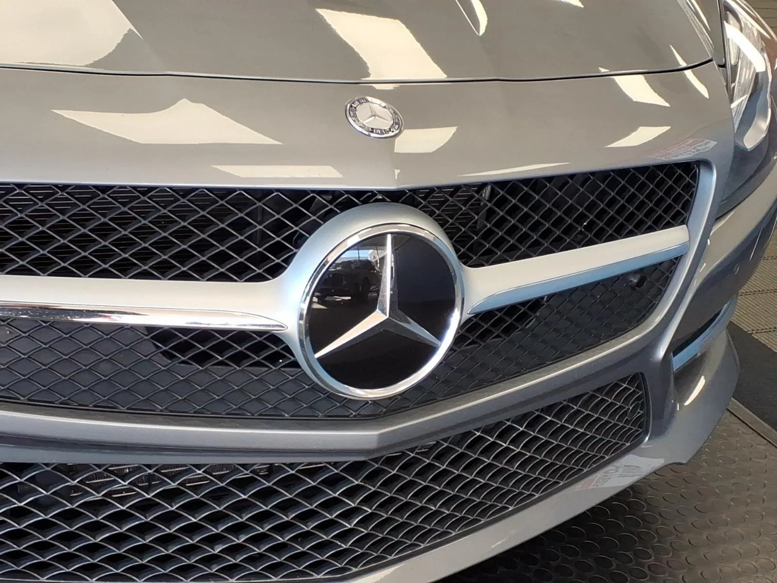 Used 2013 Palladium Silver Metallic Mercedes-Benz SL 550 image 14