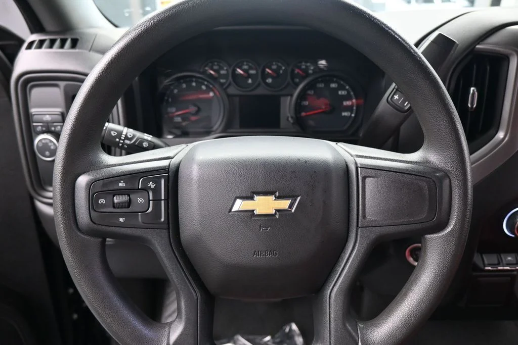 Used 2022 Black Chevrolet Custom image 15