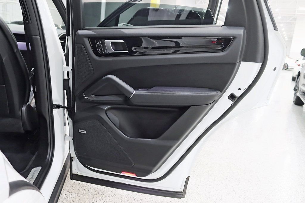 2022 Porsche Cayenne Platinum Edition - Photo 38