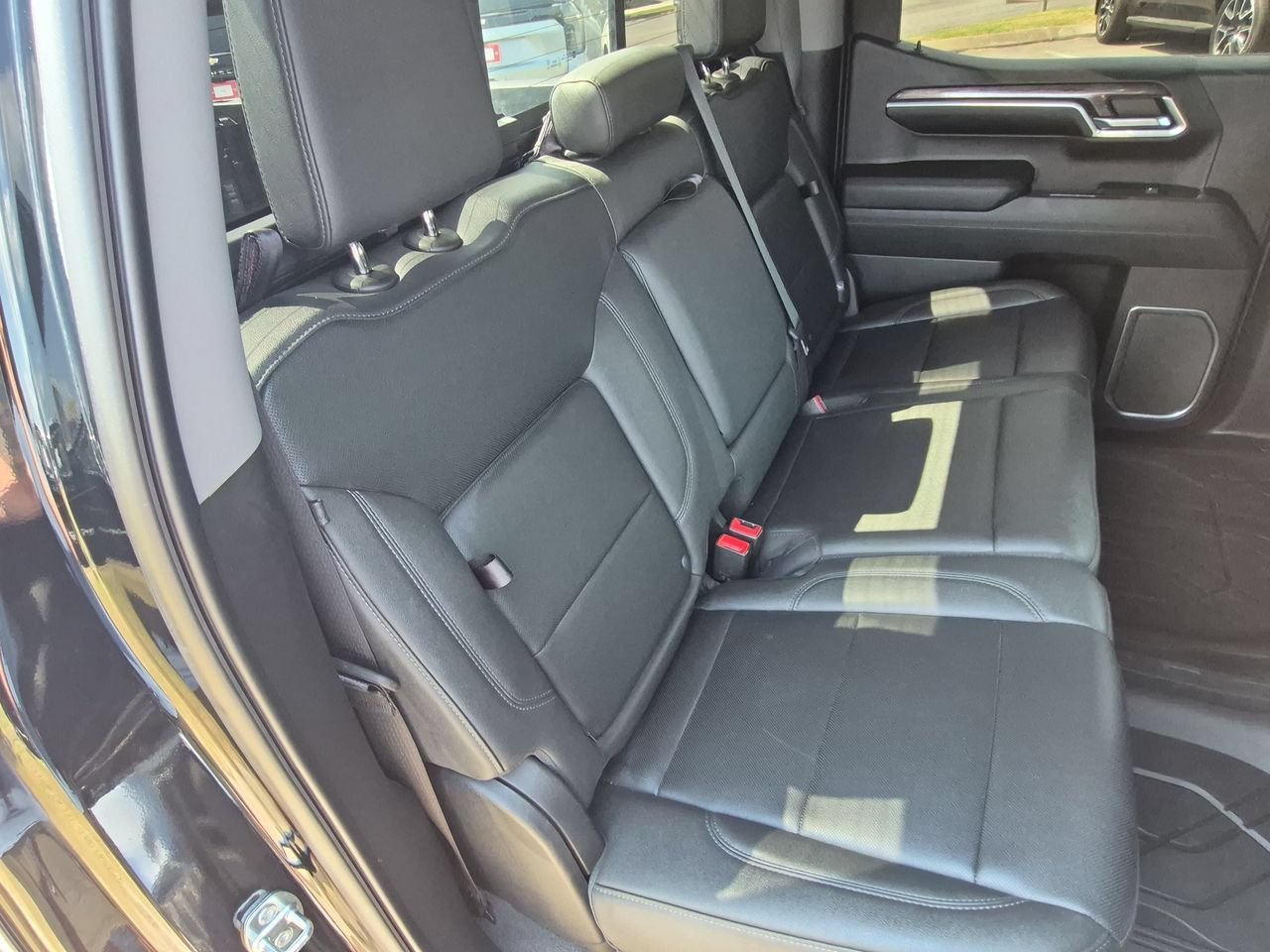 Used 2023 BLACK Chevrolet LTZ image 28