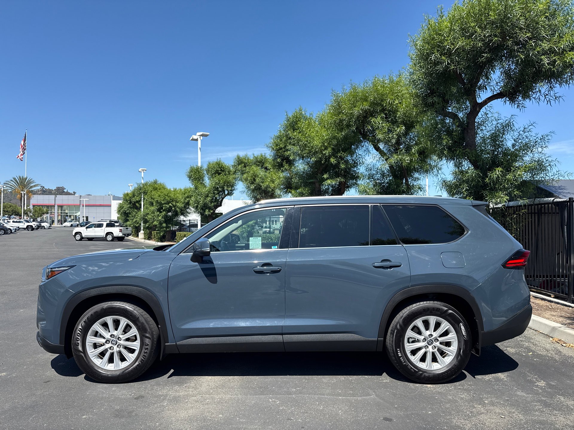 Certified Used 2024 Cloud Toyota XLE image 4