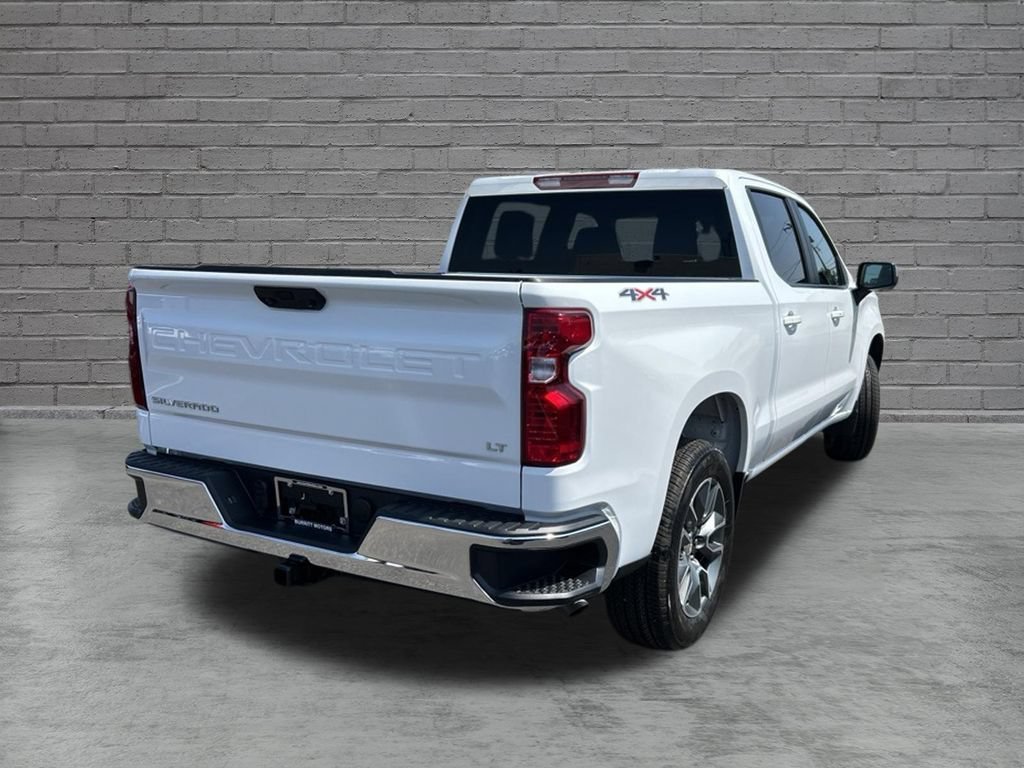 New 2026 Summit White Chevrolet LT (2FL) image 9