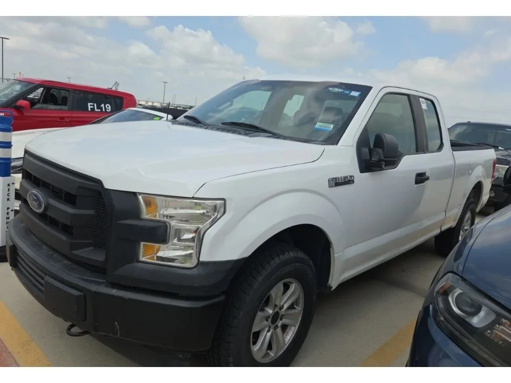 Used 2017 Oxford White Ford XL image 10