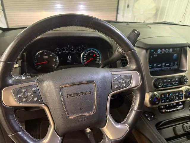 Used 2018 Onyx Black GMC Denali image 34