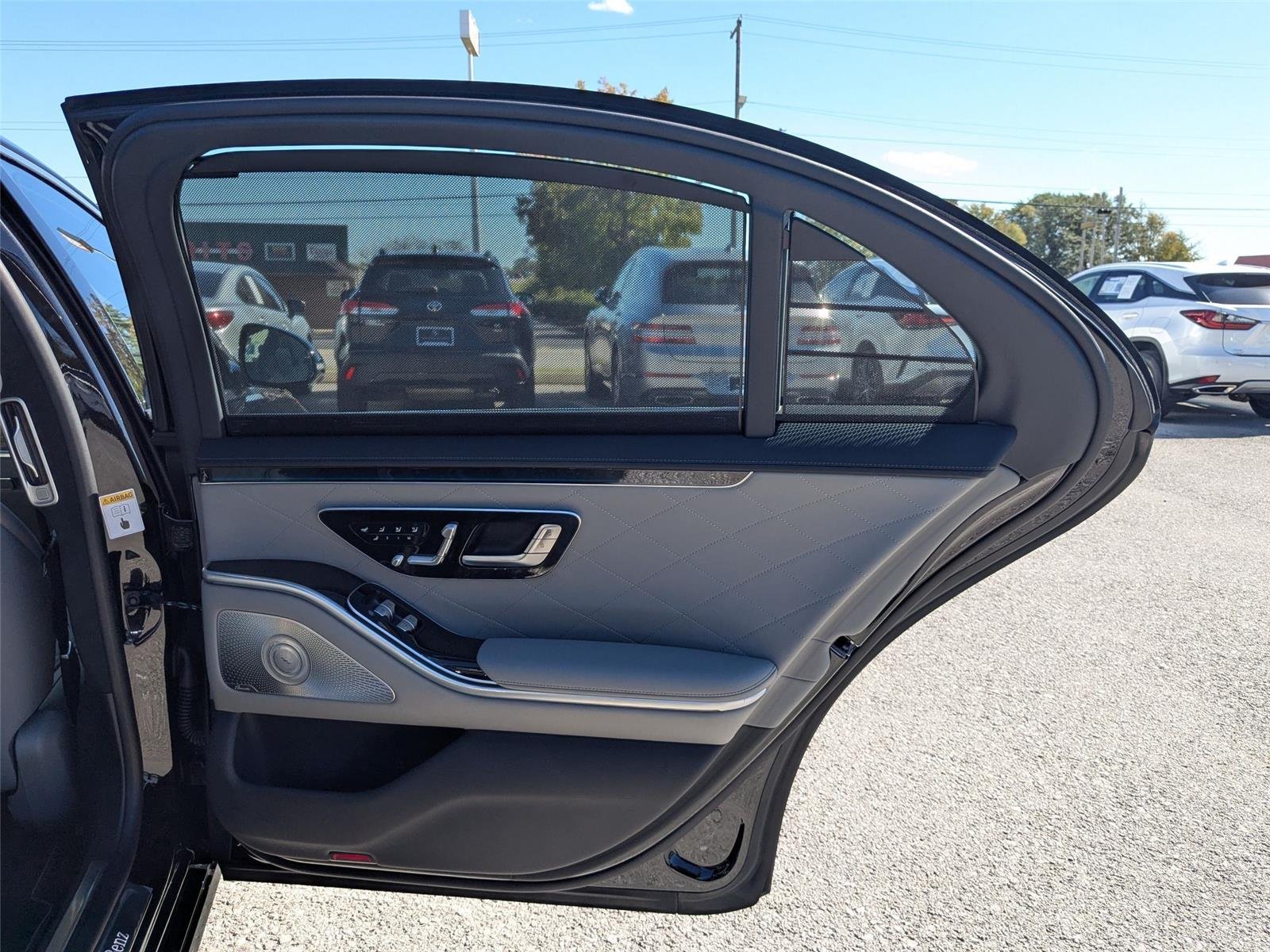 New 2026 Obsidian Black Metallic Mercedes-Benz S 580 image 30