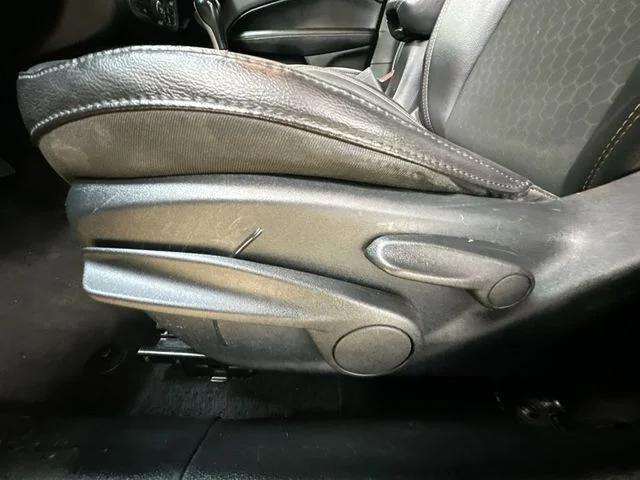 Used 2019 Gray Jeep Latitude image 15