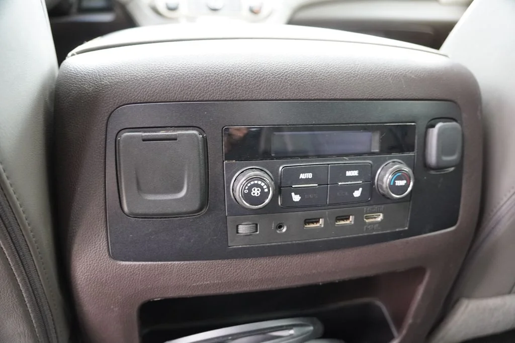 Used 2017 White GMC Denali image 5