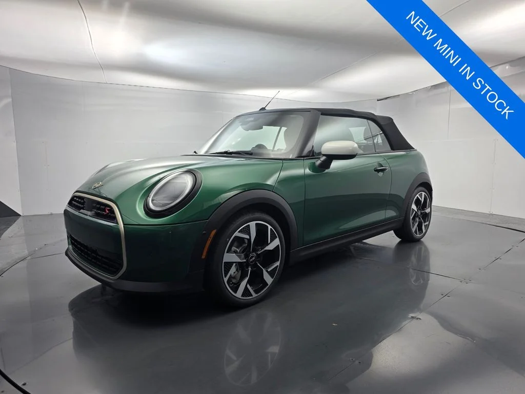 New 2026 Green MINI Signature Plus image 9