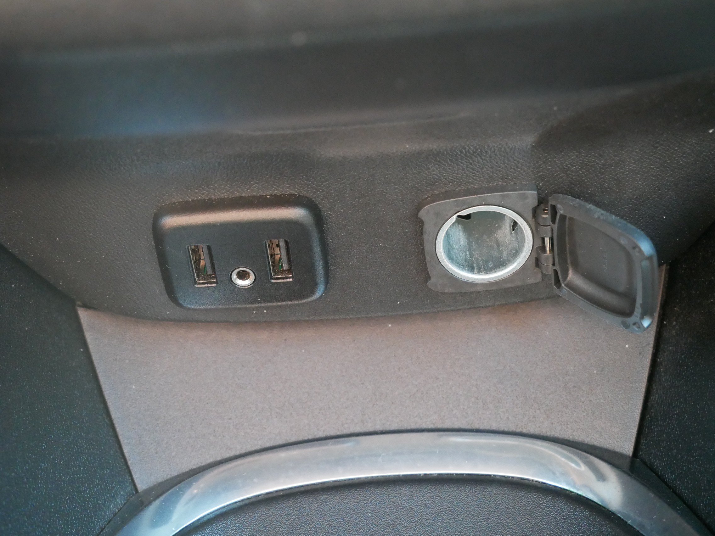 Used 2017 Arctic Blue Metallic Chevrolet LT image 25