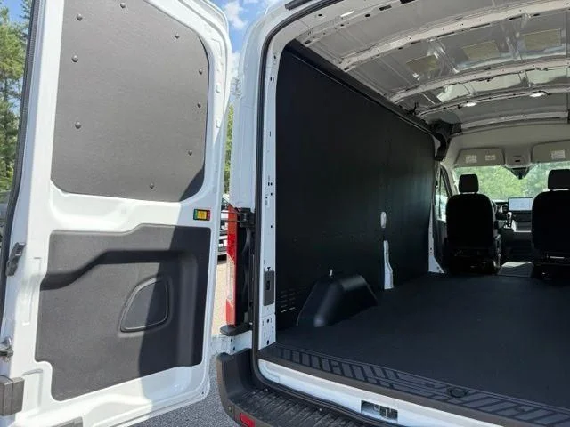 New 2026 Oxford White Ford Cargo Van image 8