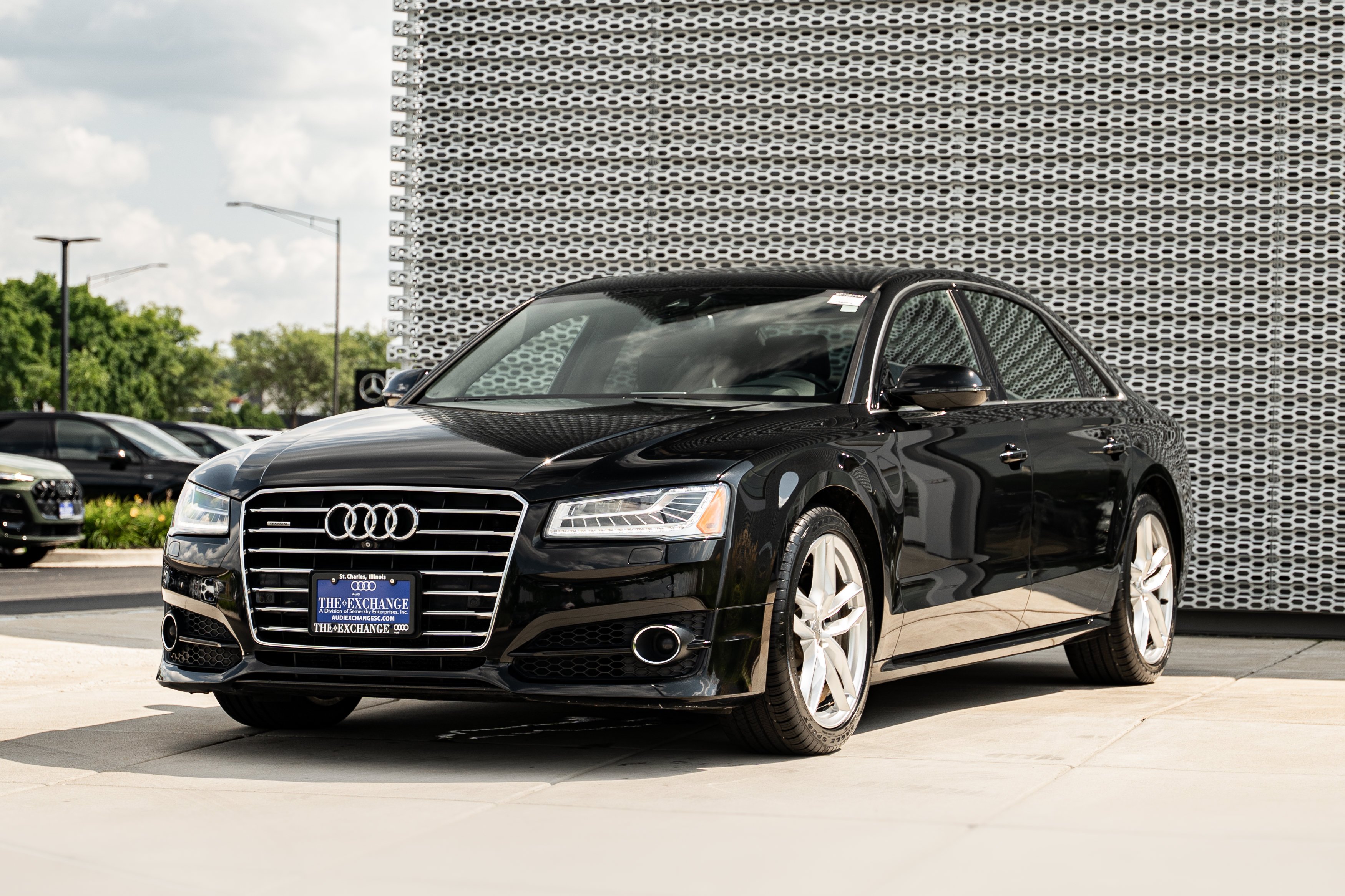 Used 2017 Mythos Black Metallic Audi Sport image 7