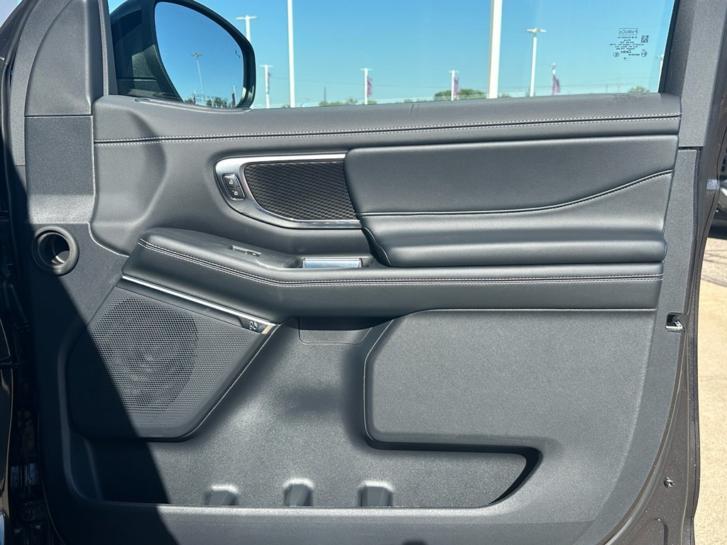 New 2026 Dark Matter Gray Metallic Ford MAX Platinum® image 29