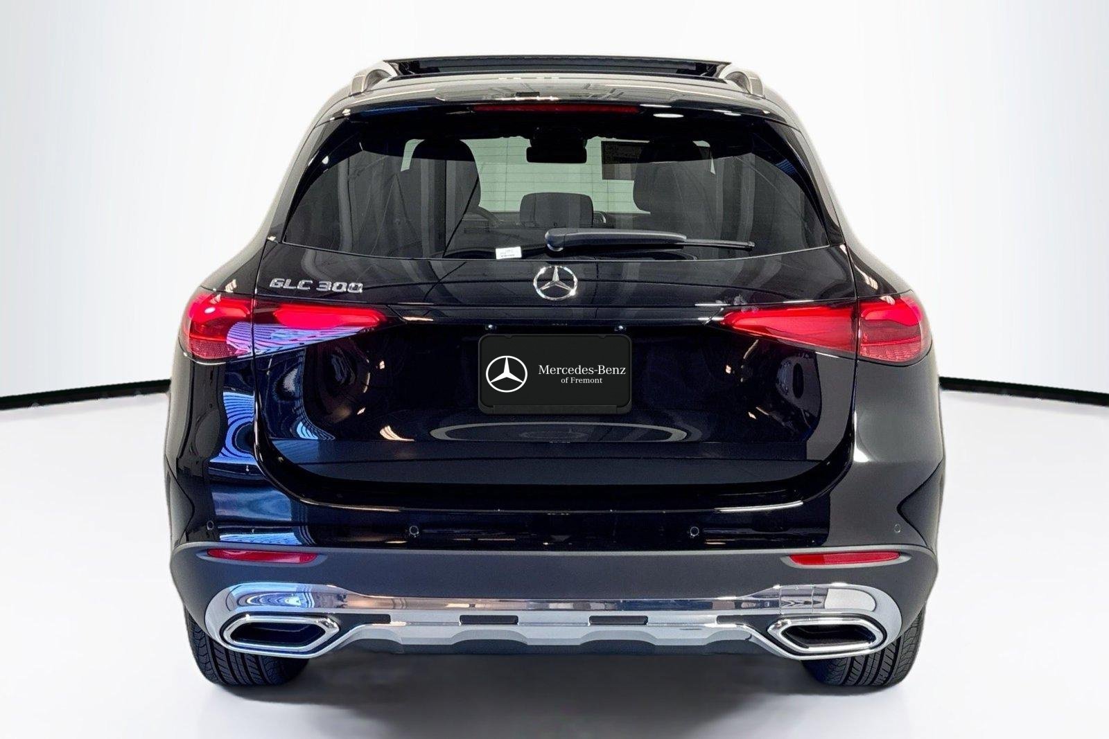 New 2026 Black Mercedes-Benz GLC 300 image 6