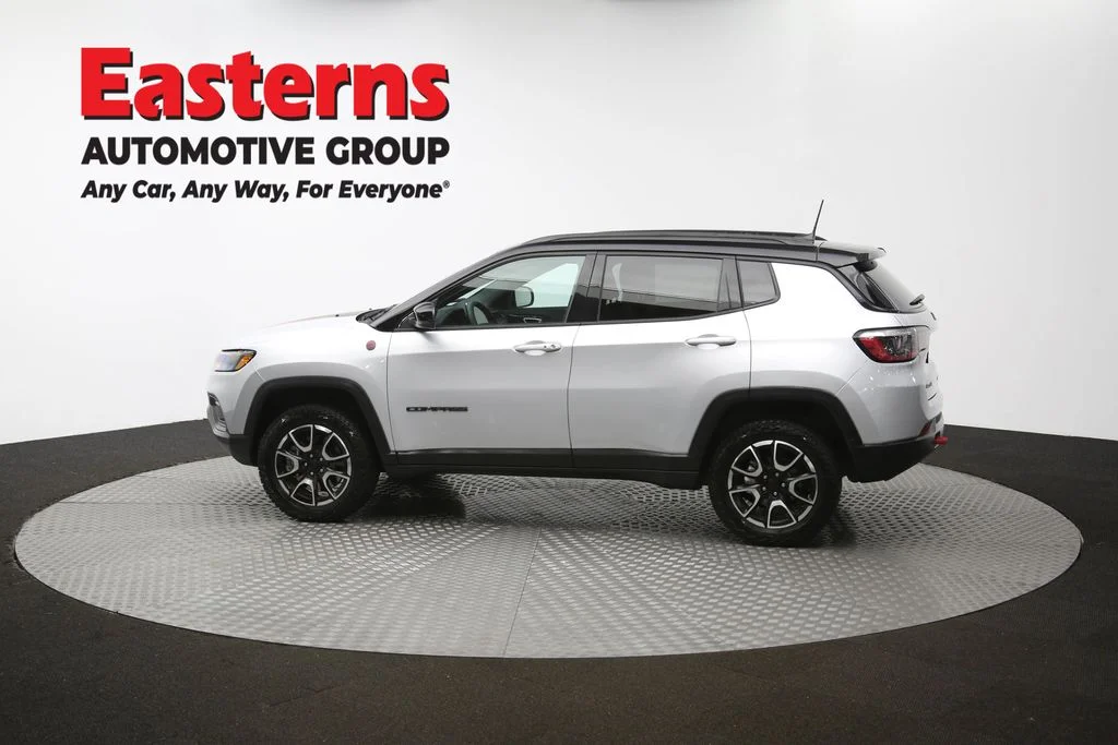Used 2024 Silver Jeep Trailhawk image 59