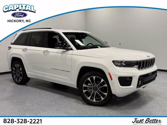 Used 2023 White Jeep Overland image 1