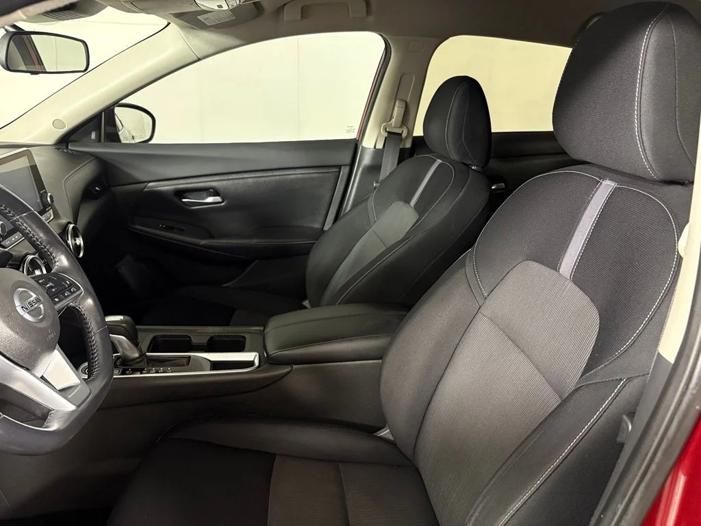 Used 2021 Red Nissan SV image 17