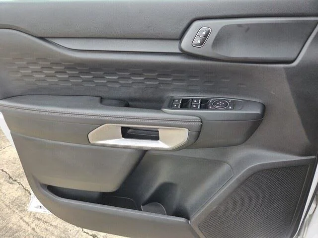 Used 2024 Oxford White Ford XLT image 24