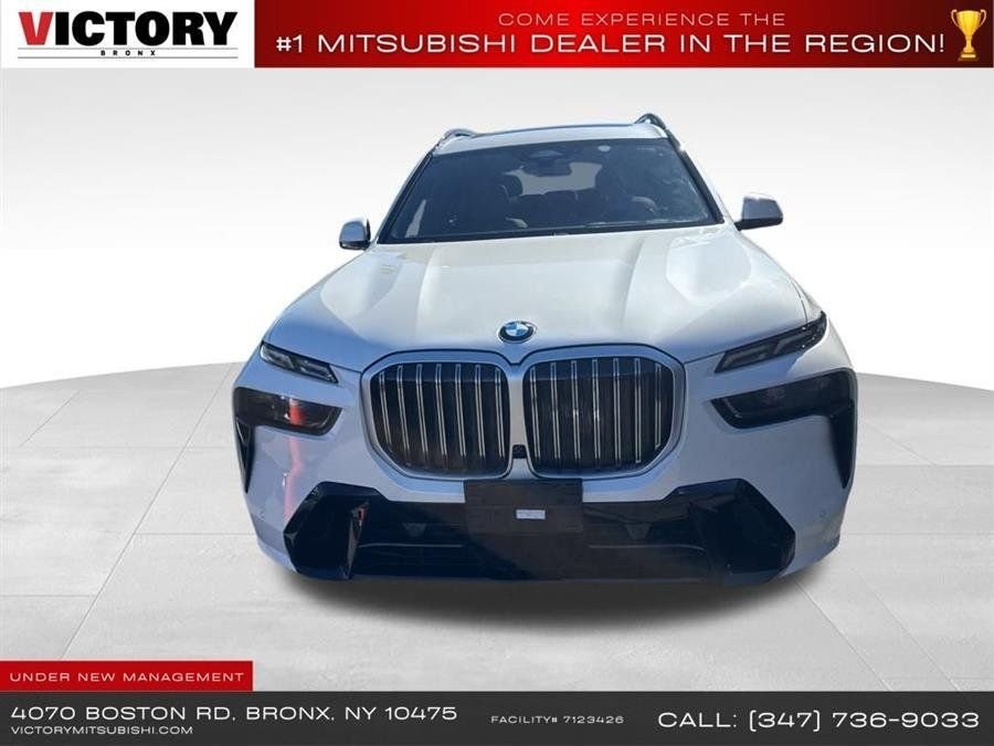 Used 2024 White BMW xDrive40i image 2
